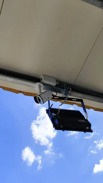 室外停車場|類比監控,實際安裝照片 2